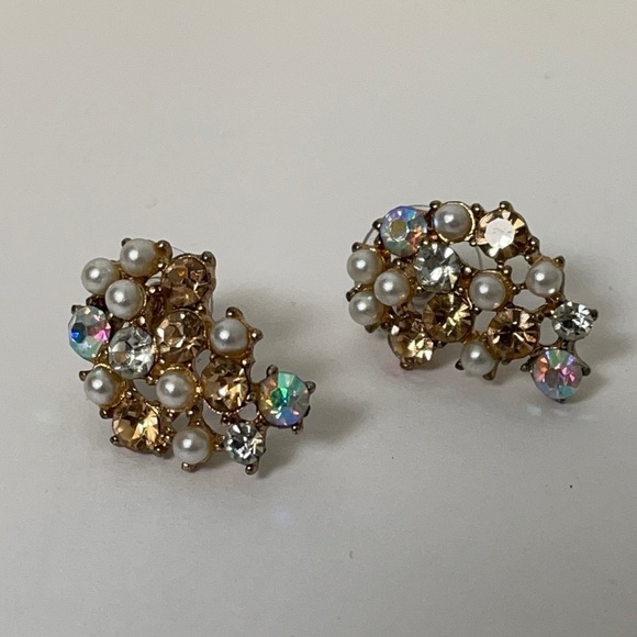 Paisley Pearl & AB Crystal Earrings - Picture 2 of 7